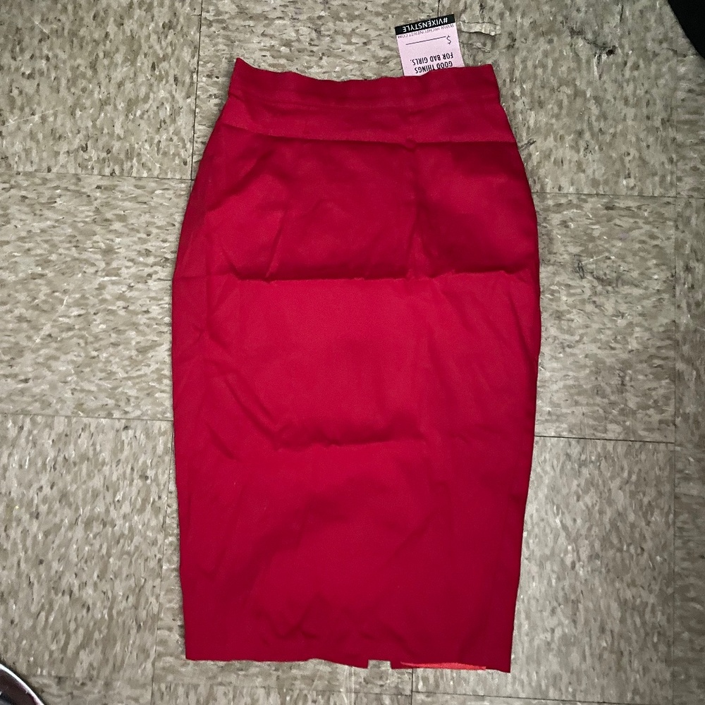 Sold out - Red vixen skirt